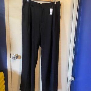 NWT GAP 365 Trousers